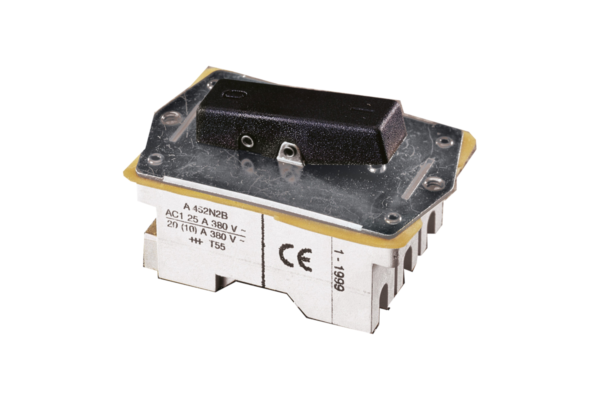 LNA45